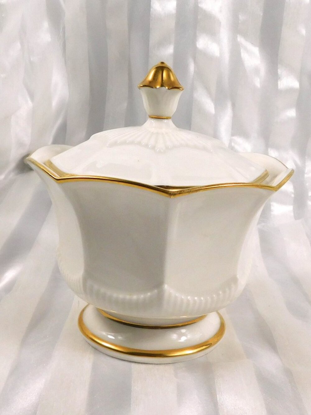 Noritake Footed Eight Sided Covered Dish # 27119